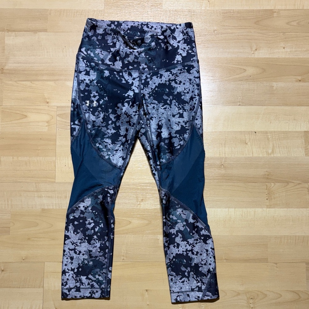 Under Armour Black and Gray Camo Leggings